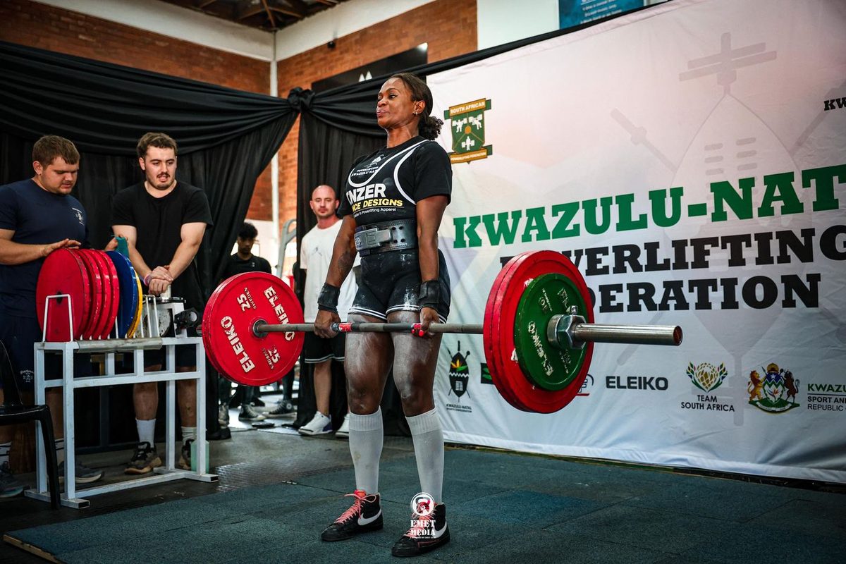 Amanda Wren Kobus deadlifting at KwaZulu-Natal Powerlifting Federation