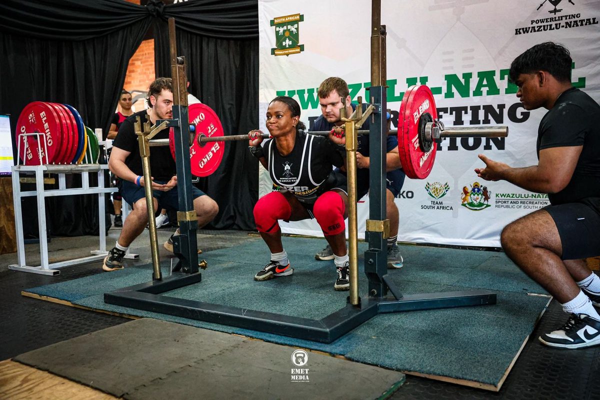 Powerlifting training at Maddog Performance Institute