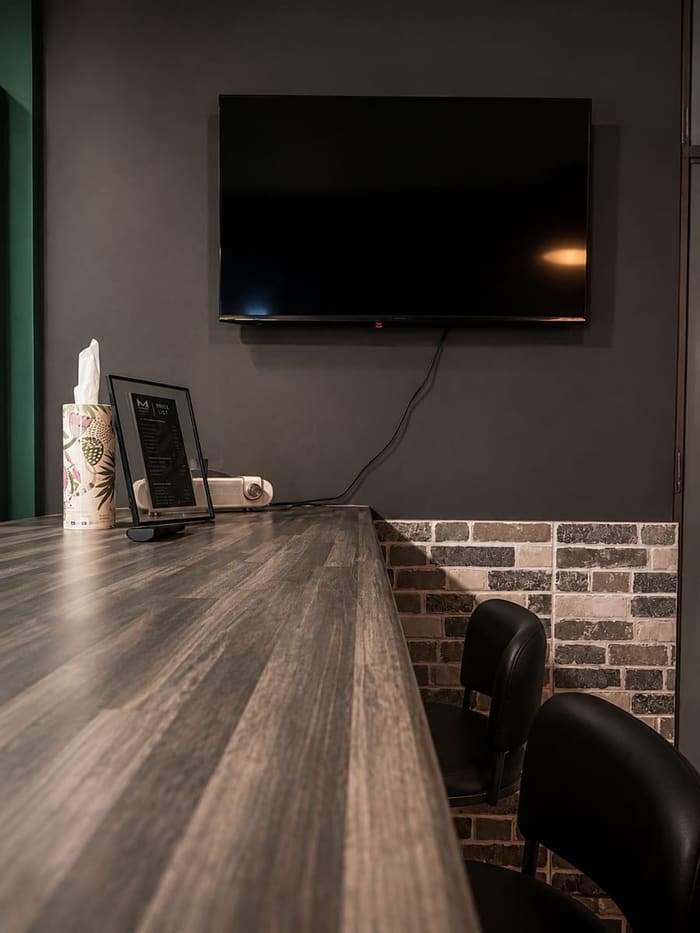Maddog Health & Wellness — smoothie bar