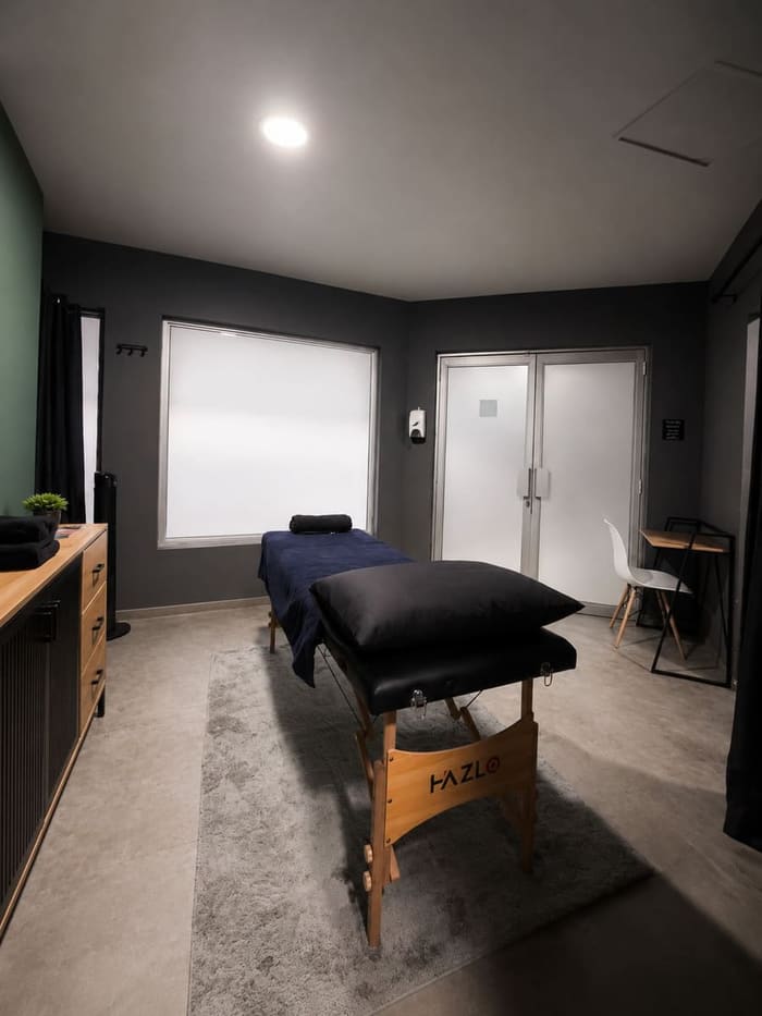 Maddog Health & Wellness — physiotherapy room